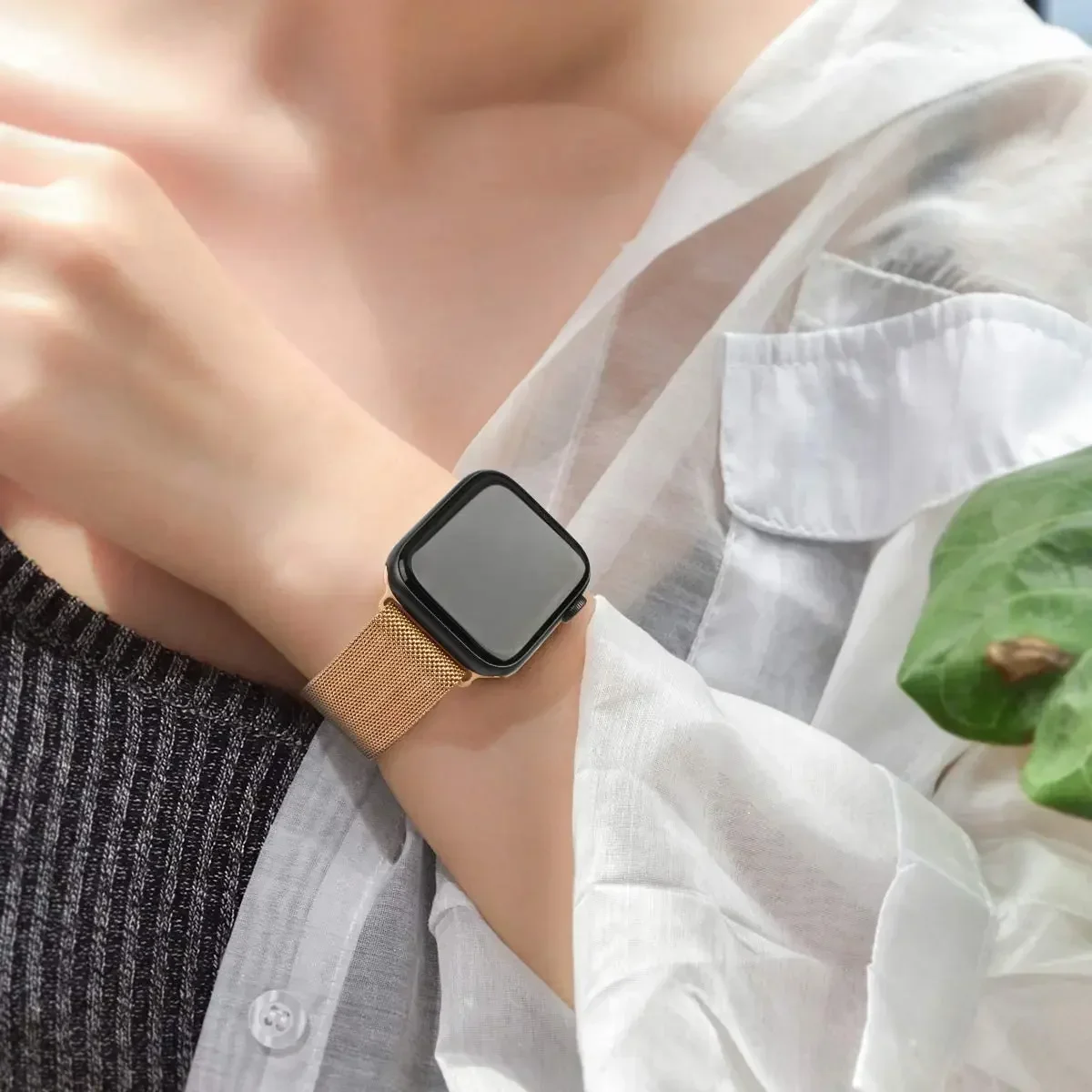 Magnetic Loop Strap For Apple  - đánh giá và giá Milanese Loop Magnetic